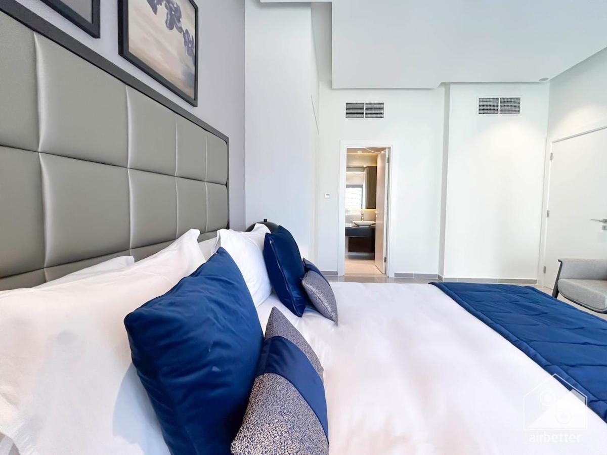 Luxury Stay At Damac Majestine With Balcony & Views Dubaï Extérieur photo